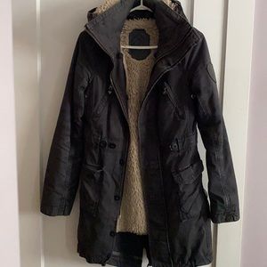 Aritzia TNA jacket XS